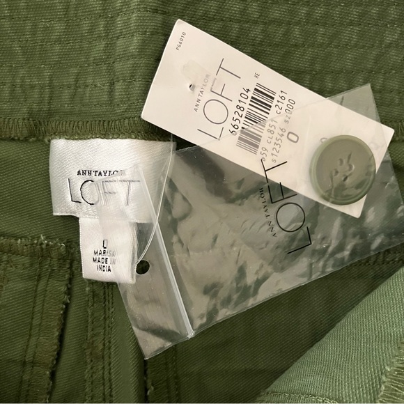 🫒NWT LOFT Marisa Olive pants - Picture 7 of 7